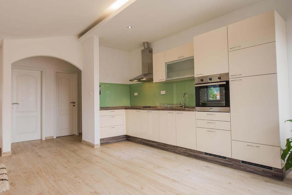 Apartment Grabovac Kaštela Rom bilde